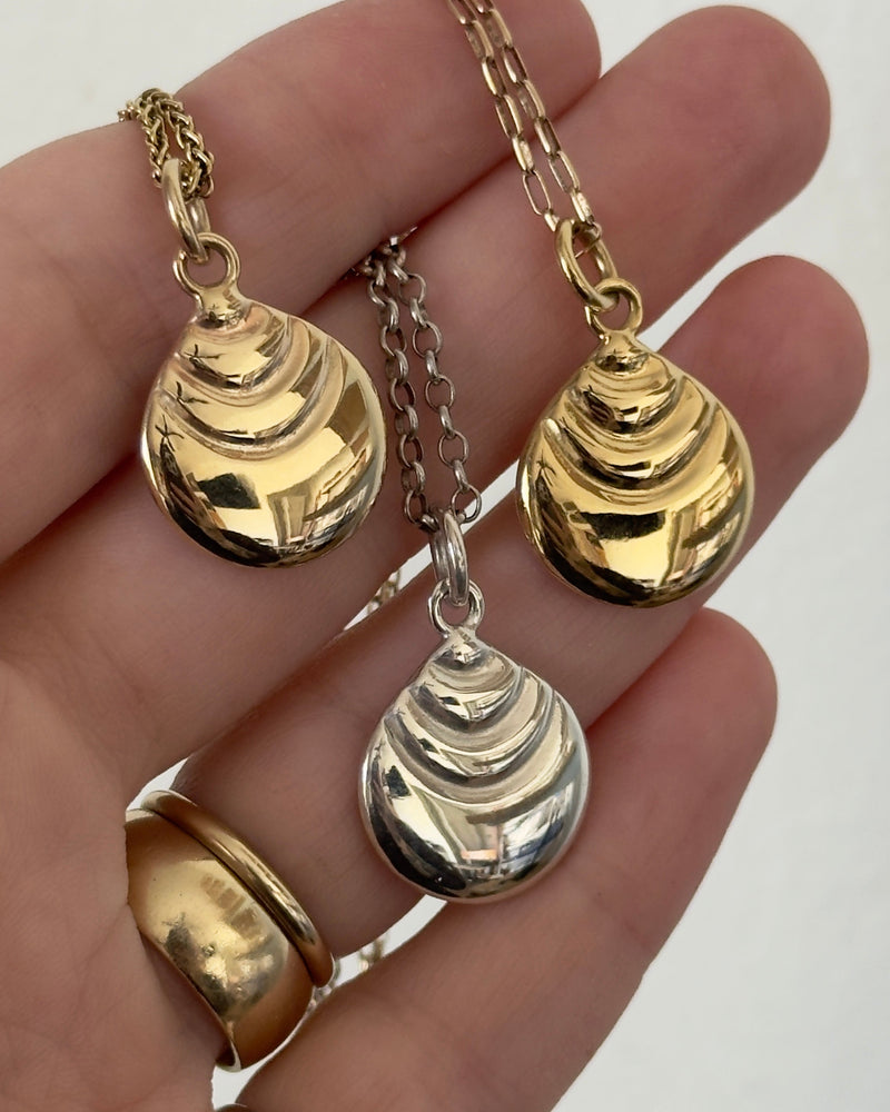 Hoju Pendant