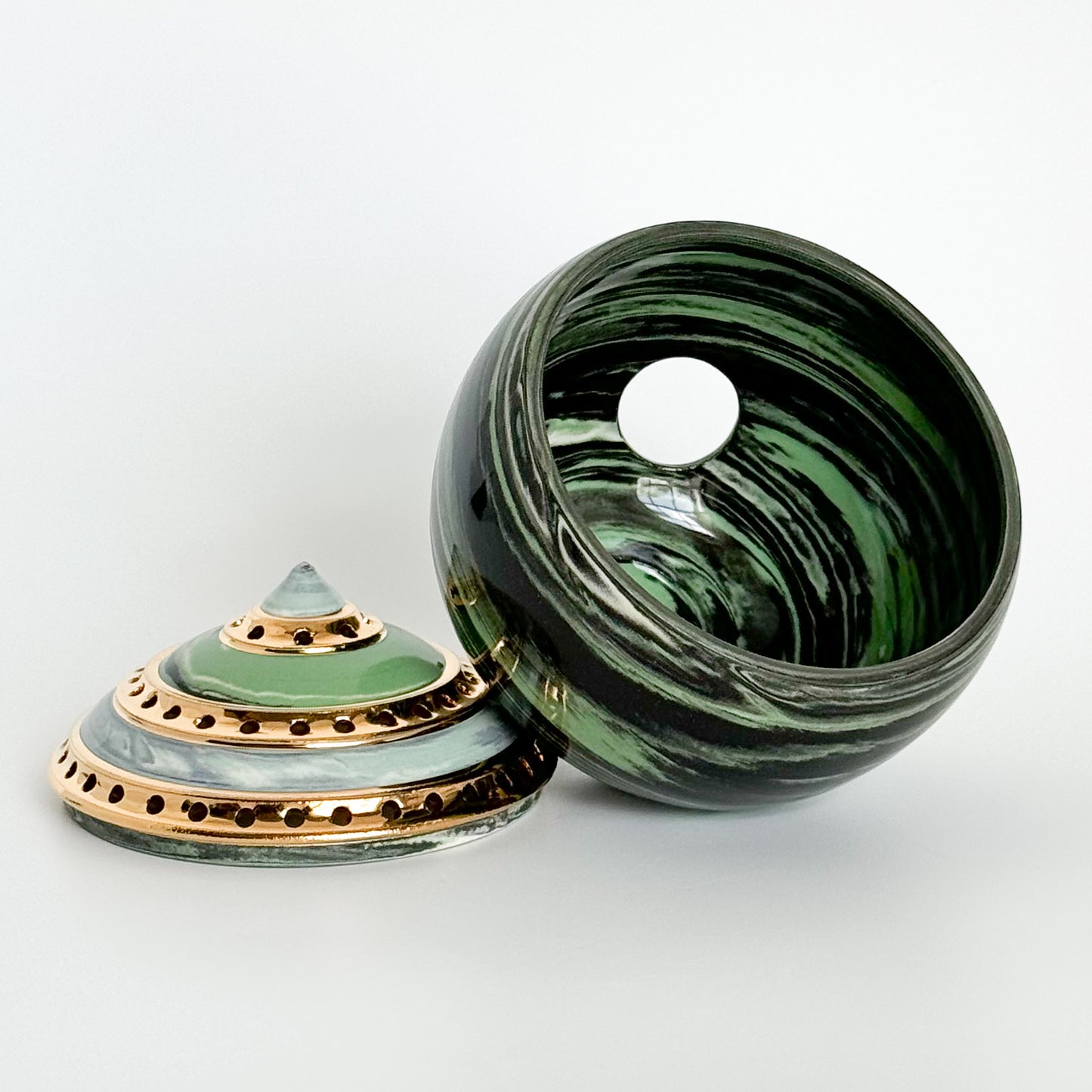 Marbled Green Swirl Incense Burner 1