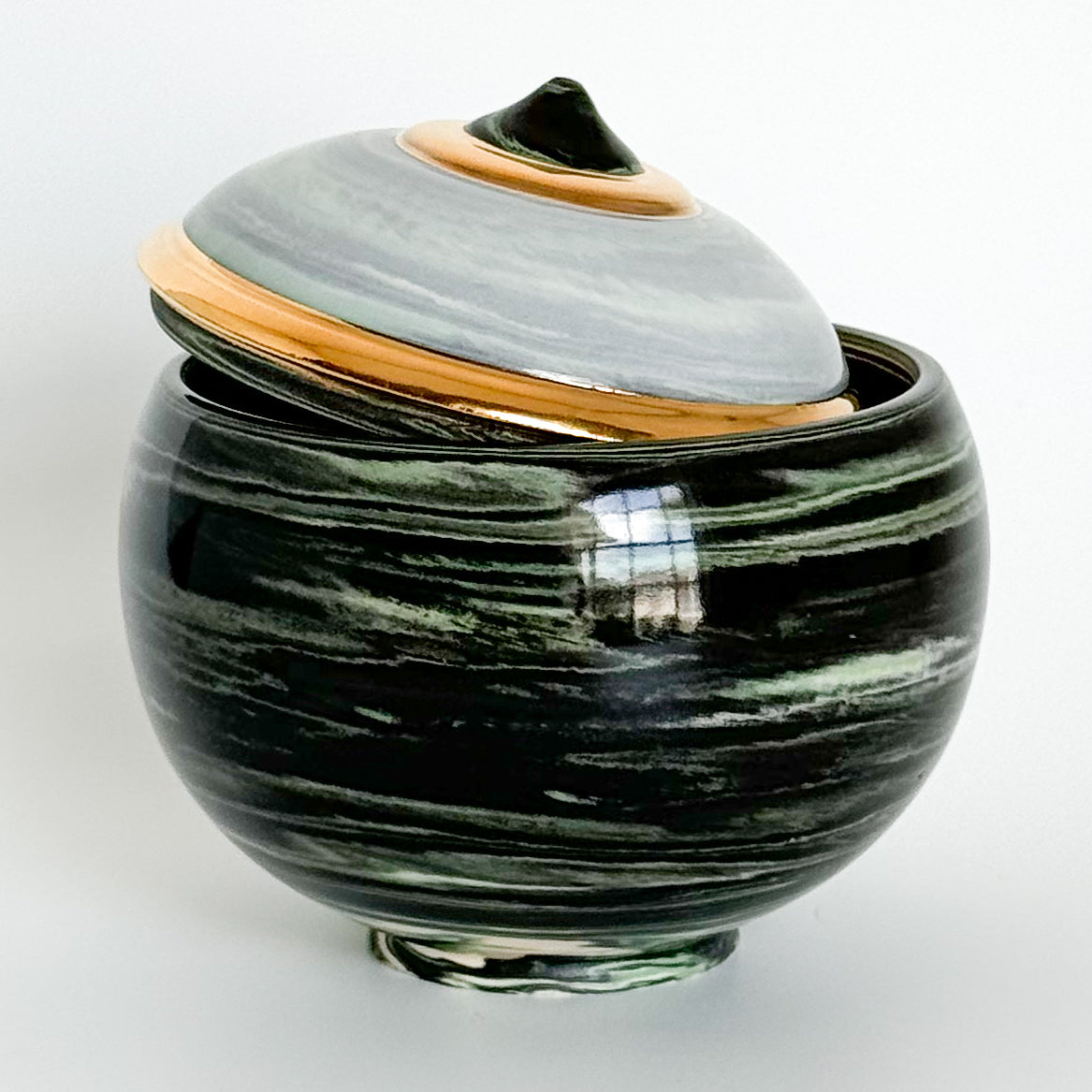 Marbled Green Swirl Lidded Vessel 1