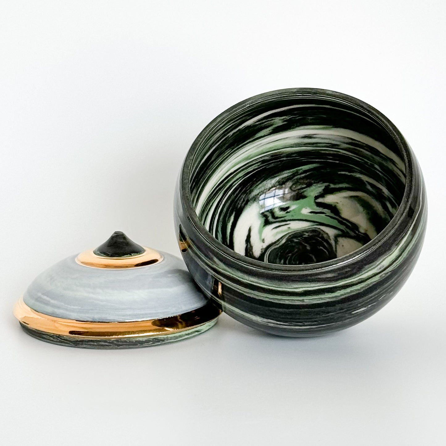 Marbled Green Swirl Lidded Vessel 1